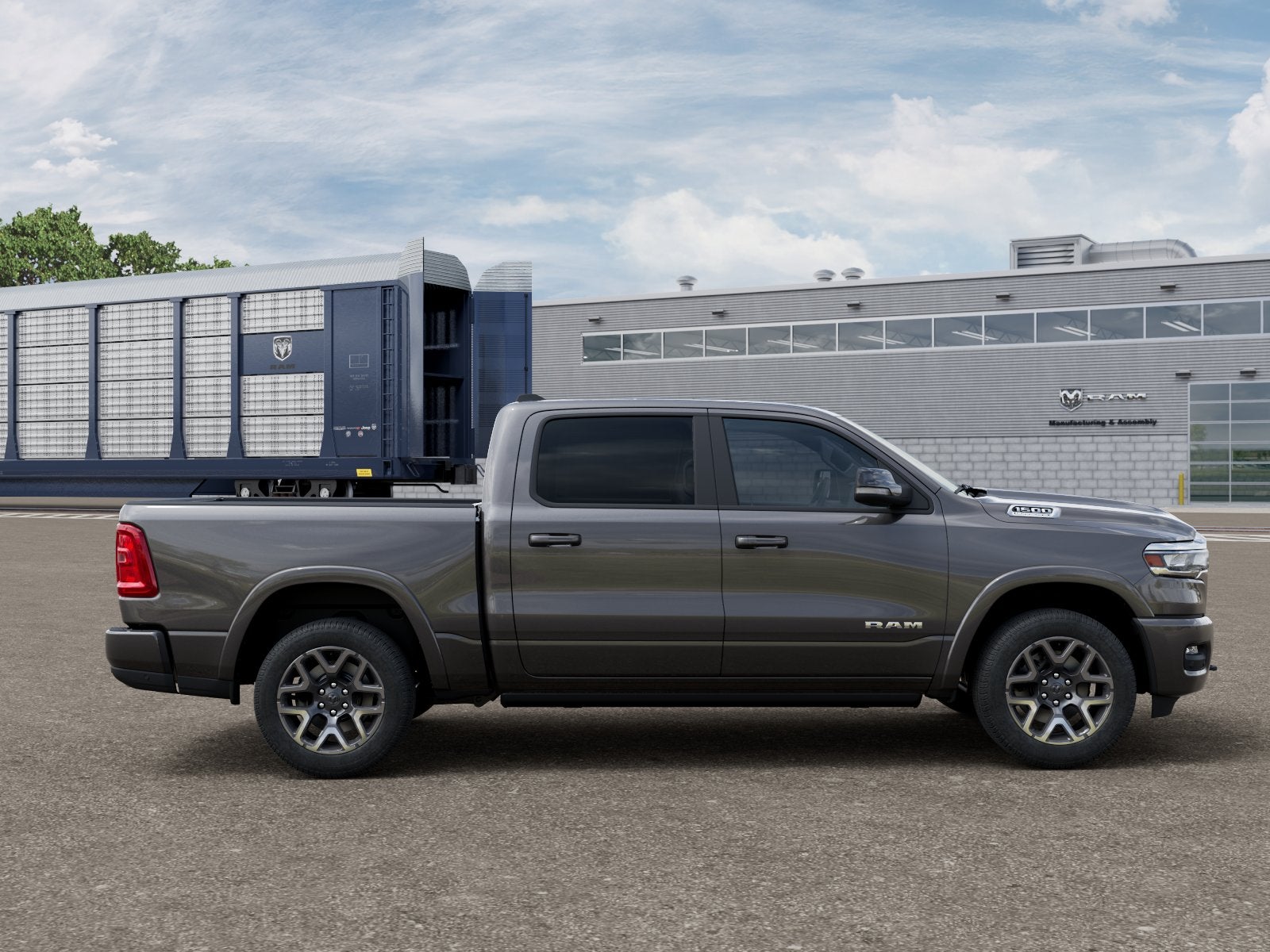 2026 RAM 1500 RAM 1500 LARAMIE CREW CAB 4X2 5'7' BOX
