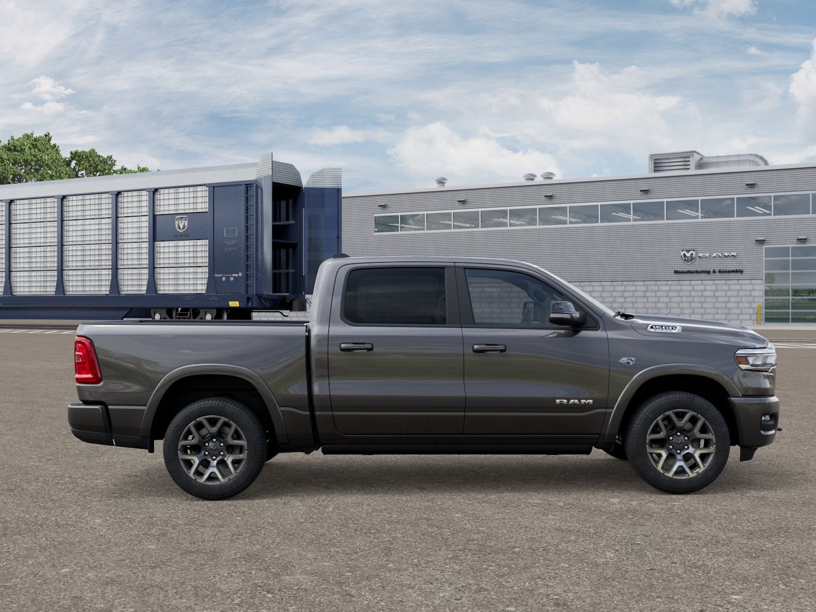 2026 RAM 1500 RAM 1500 LARAMIE CREW CAB 4X4 5'7' BOX