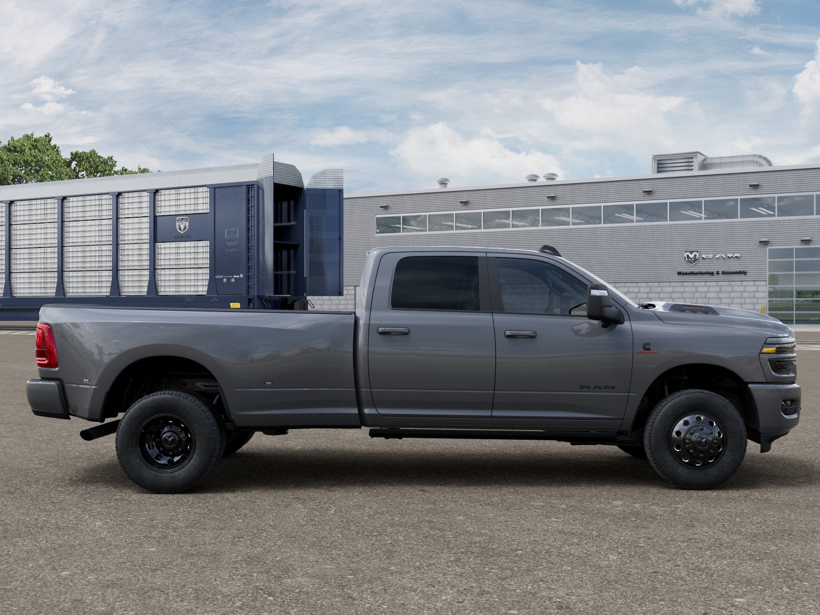 2026 RAM 3500 RAM 3500 LARAMIE CREW CAB 4X4 8' BOX