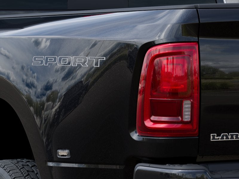 2026 RAM 3500 RAM 3500 LARAMIE CREW CAB 4X4 8' BOX