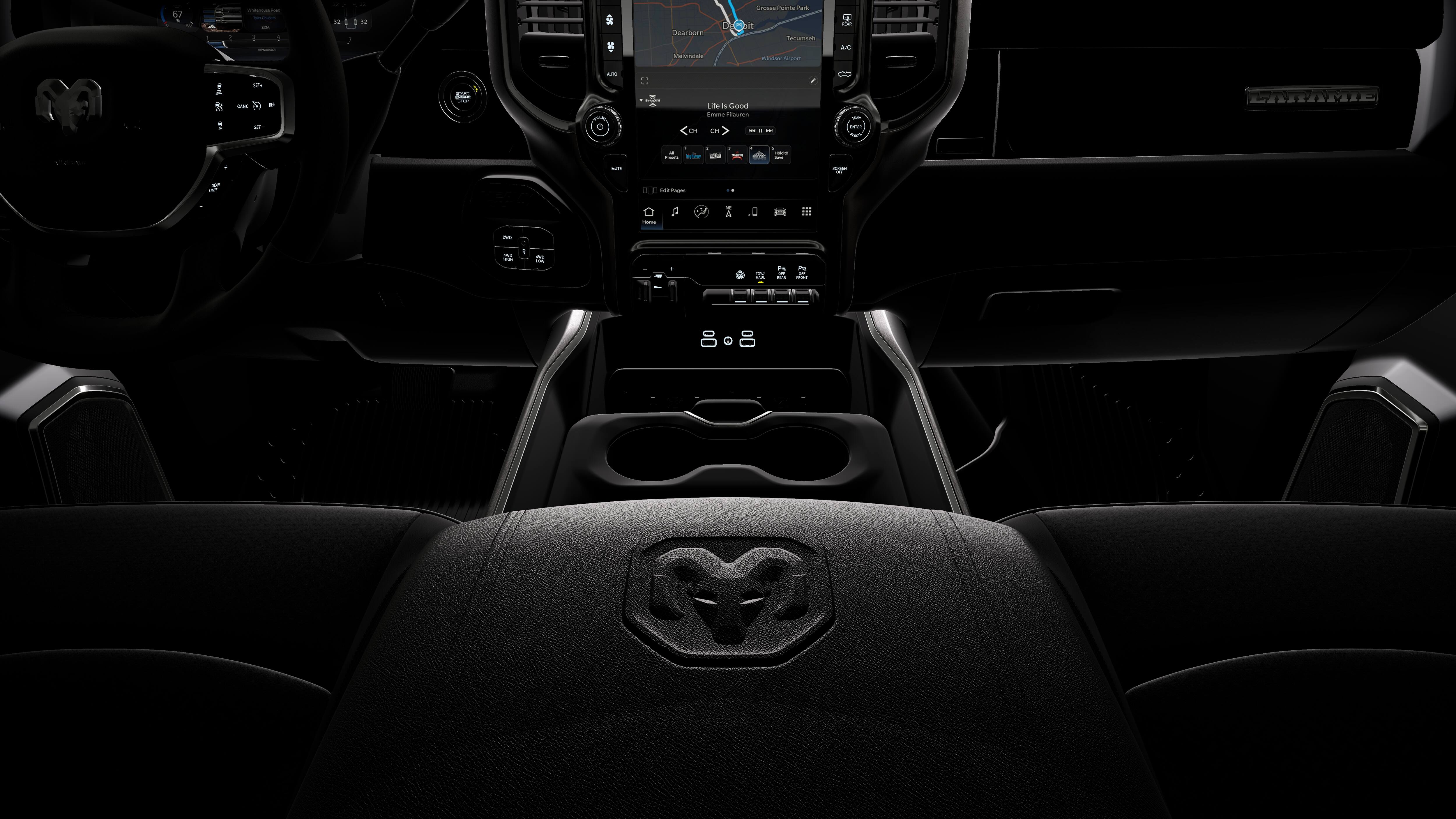 2026 RAM 3500 RAM 3500 LARAMIE CREW CAB 4X4 8' BOX