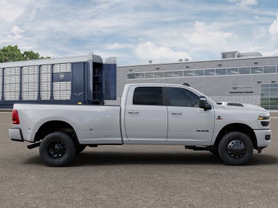 2026 RAM 3500 RAM 3500 LARAMIE CREW CAB 4X4 8' BOX