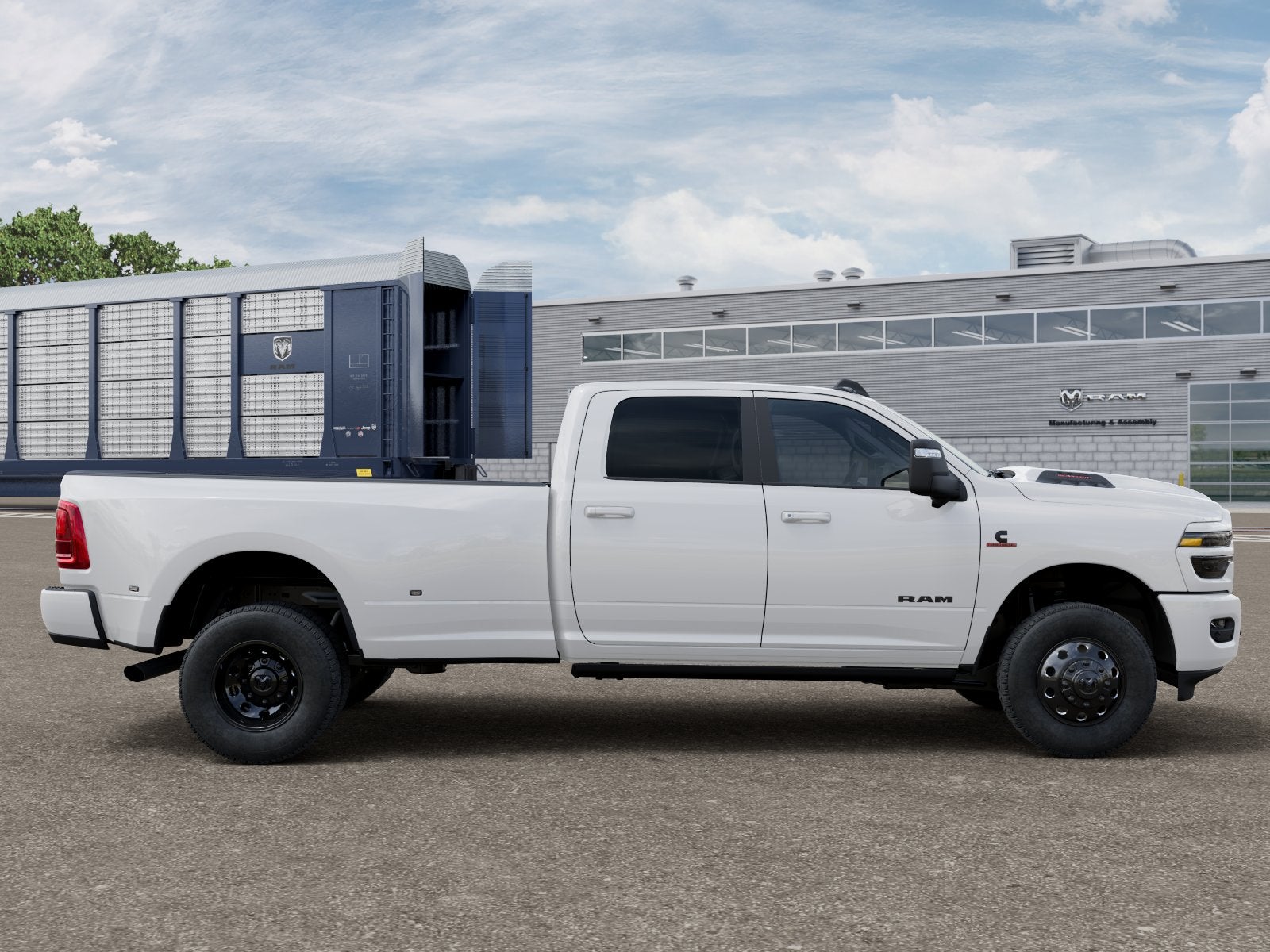2026 RAM 3500 RAM 3500 LARAMIE CREW CAB 4X4 8' BOX