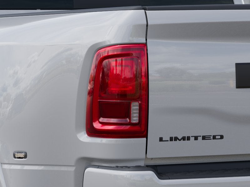 2026 RAM 3500 RAM 3500 LIMITED MEGA CAB 4X4 6'4' BOX