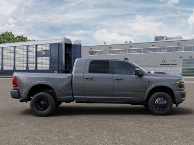 2026 RAM 3500 RAM 3500 LIMITED MEGA CAB 4X4 6'4' BOX