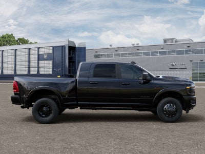 2026 RAM 3500 RAM 3500 LIMITED MEGA CAB 4X4 6'4' BOX
